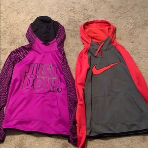 2 For 1 price Nike sweatshirts Women’s size S